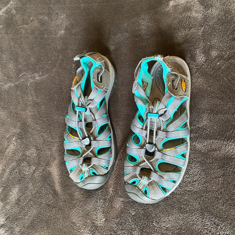 Women’s Keen sandals size 7